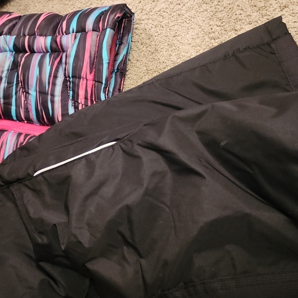 *EUC* 2pc snow set coat+pants - Picture 5 of 10